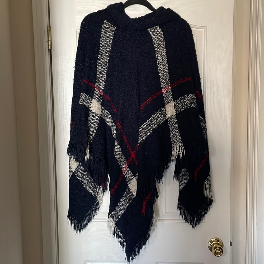 Hooded poncho